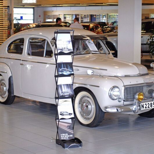 Foldable Brochure Holder | Swing Up