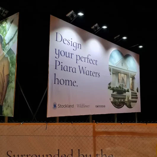 Telescopic LED Solar Flood Light