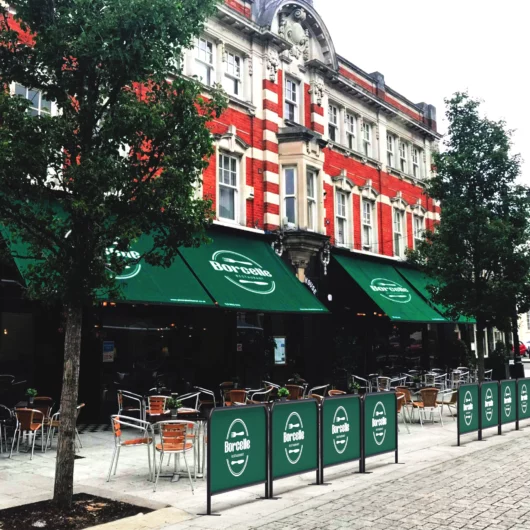 Rounded Corner Cafe Barriers Rounded Corner Cafe Barriers