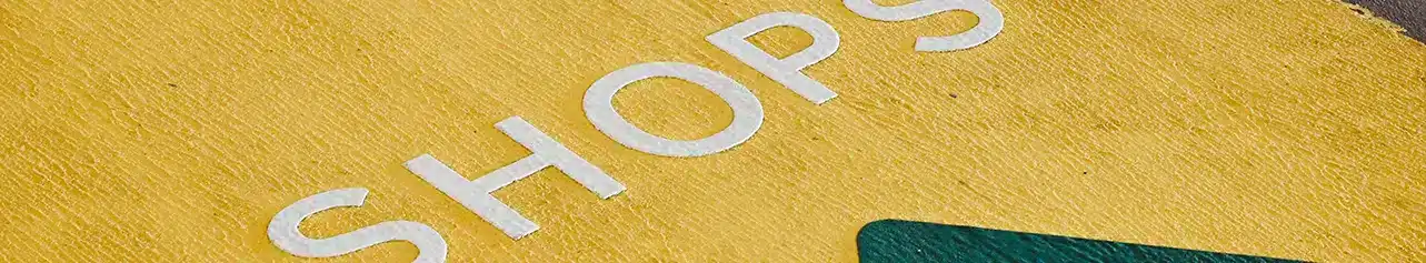 The Evolution of Retail Signage – From Physical to Digital