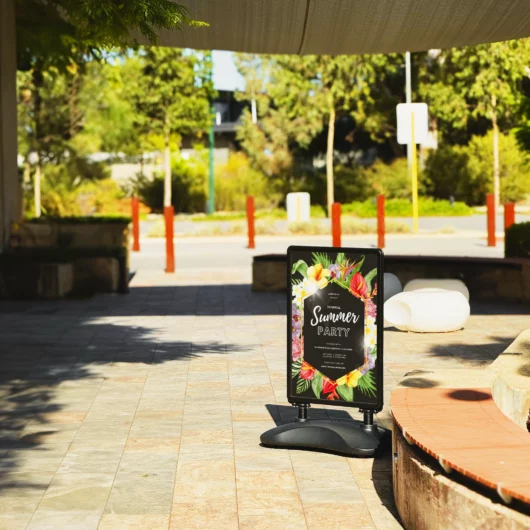 WindKing Snapframe Pavement Sign WindKing Snapframe Pavement Sign